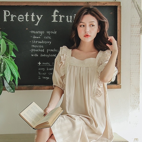 【日本未発売/送料無料】マタニティ パジャマ ワンピース スクエアネック フリル 授乳口付き