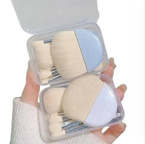 50個 メイクブラシ 6 本セット ケース入り コンパクト スクエア メイク道具 持ち運び メイク直し 化粧道具 コスメ 化粧筆 旅行 お出かけ