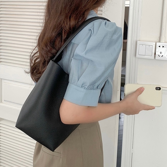 バッグ カバン レディース ショルダー ハンドバッグ トート 肩がけ 手持ち 巾着 デイバッグ ミニバッグ コンパクトウォレット 多機能 便利 自立 スクエア 四角 フェイクレザー 合成皮革 かわいい