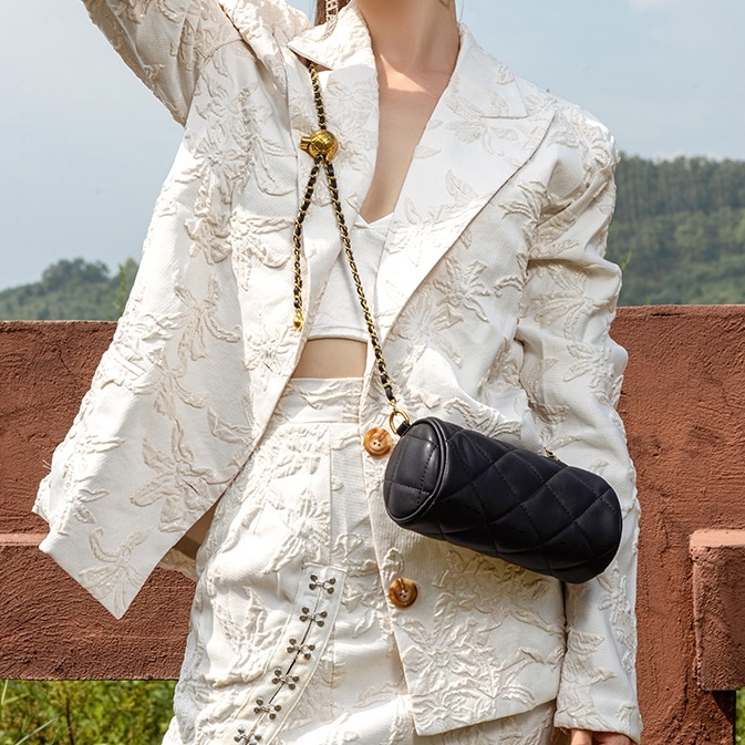 キルティングショルダーバッグ バッグ バック レディースバッグ ショルダーバッグ ショルダーバック 斜めがけバッグ 斜め掛けバッグ 斜めがけ 斜め掛け PU キルティング かわいい 大人可愛い