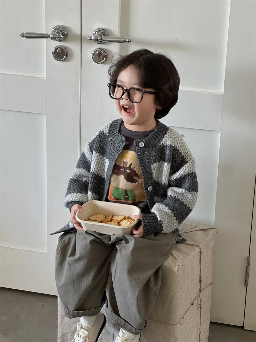 韓潮来襲子供ファッション3点セット2024秋新型韓国版子供服潮範男の子子供スーツ（Tシャツ+セーター+ズボン）