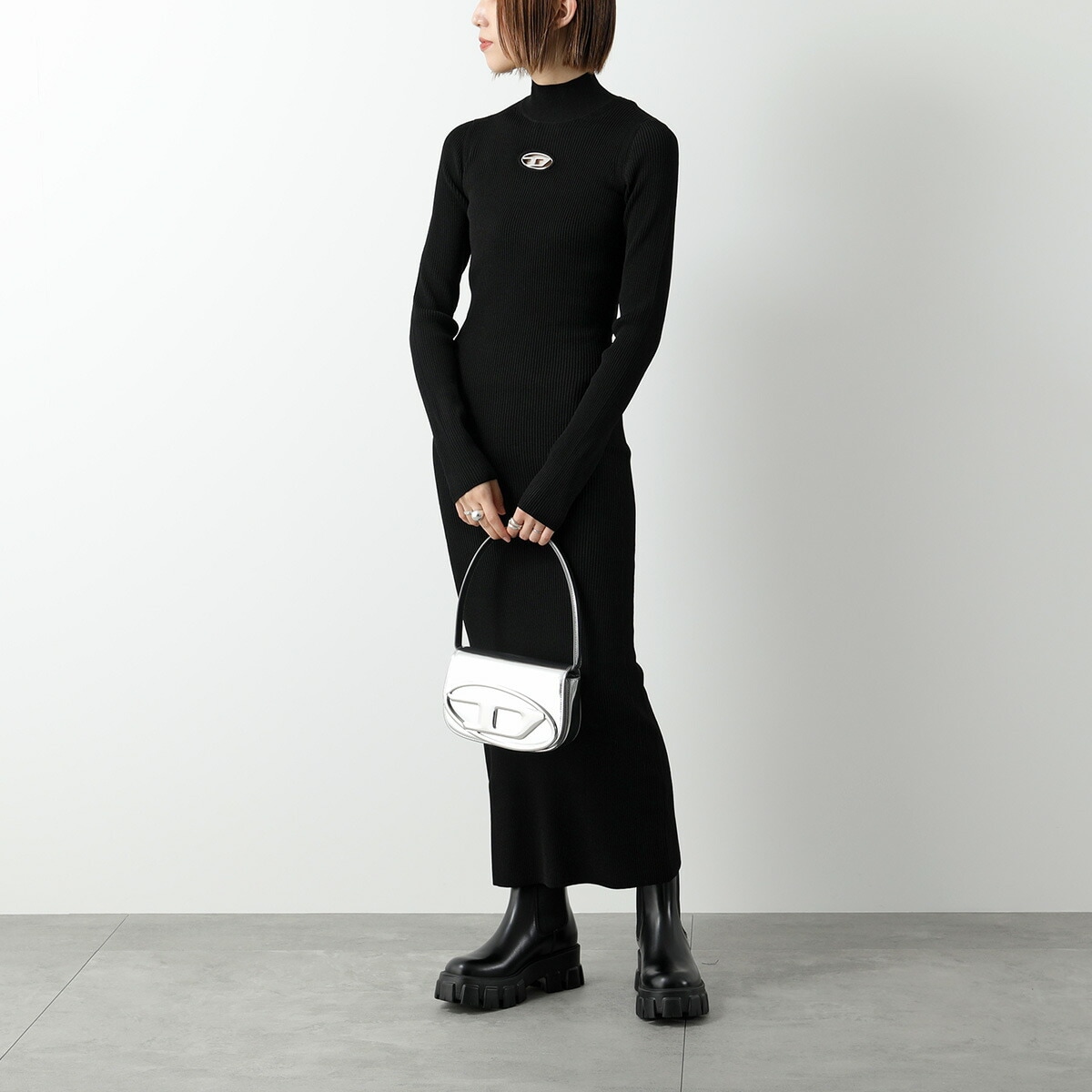 DIESEL ディーゼル ワンピース M-ZARY-B A14186 0DLAX レディース スリムフィット ドレス オーバルD ロゴ メタルプレート 9XX