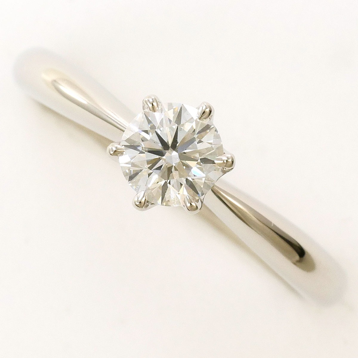 PT900 プラチナ リング・指輪 9.5号 ダイヤモンド 0.357ct SI1 鑑定書 総重量約2.9g 中古