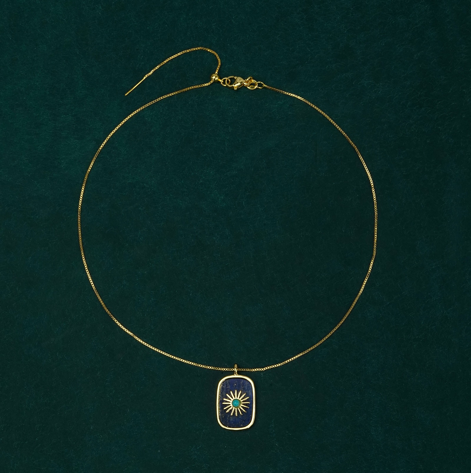 ヴィンテージスタイルファッショナブル多用途ミニマリストネックレス芸術的でレトロな鎖骨チェーン軽量で高級な高級セーターチェーン