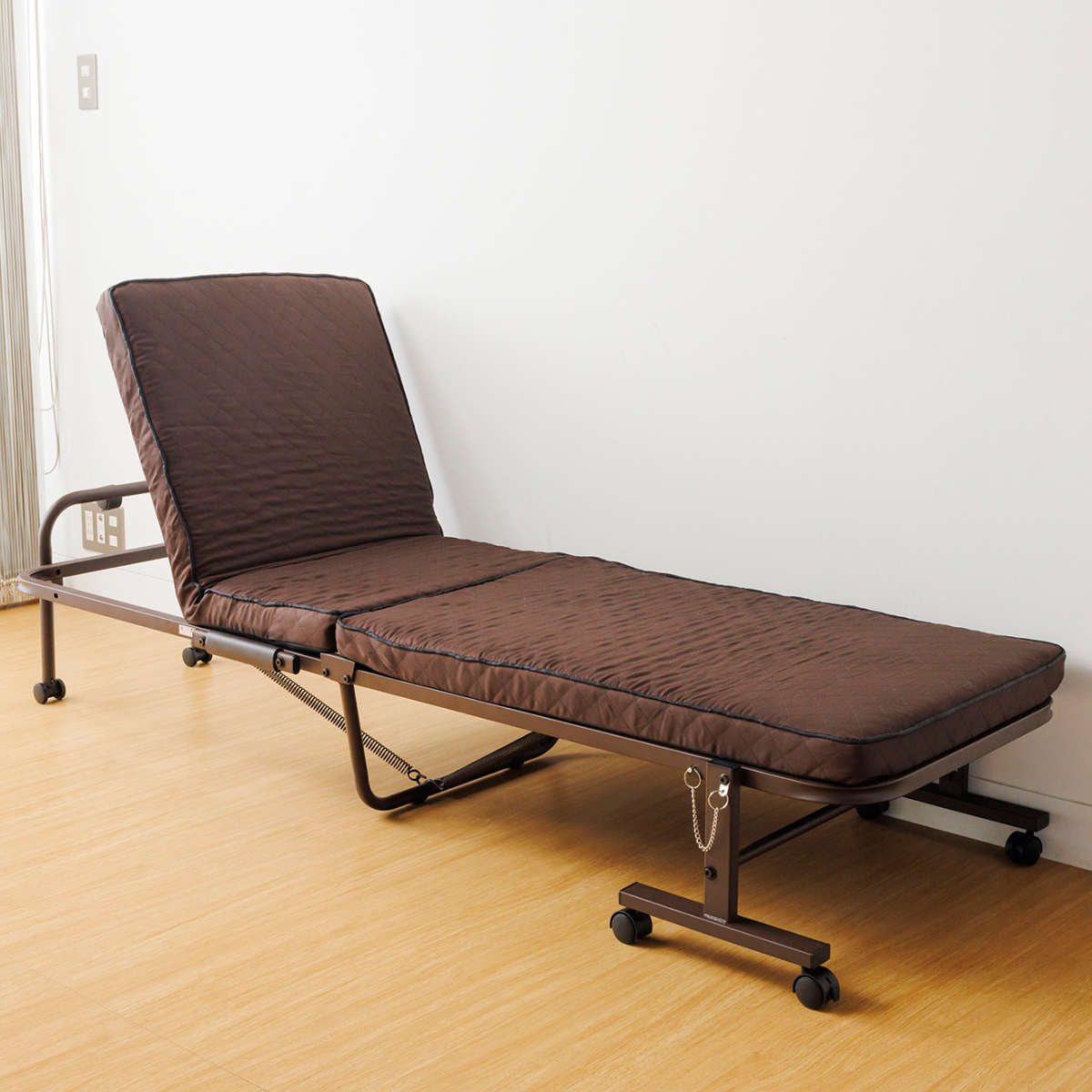 折りたたみベッド 幅65cm 14段階リクライニング コンパクト シングル リクライニングベッド 折りたたみ ベッド ベット パイプベッド 2つ折り 布団干し 高反発 マットレス