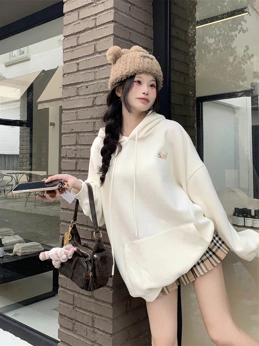 刺繍クマフード付き長袖セーター女性秋2023しいファッション緩い多彩なデザインのセンスのトップス