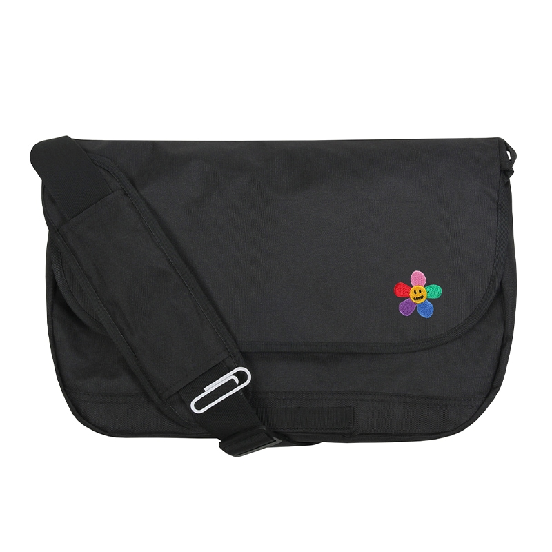 [UNISEX]レインボーフラワースマイル刺繍CROSSBAG_black 4,760円
