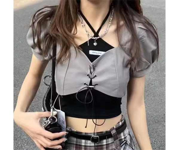 二点セット ツーピース レディース トップス カットソー プルオーバー アンサンブル Tシャツ ショート クロップド丈 半袖 パフスリーブ ホルターネック タイト スリム 細身 編み上げ レースアップ