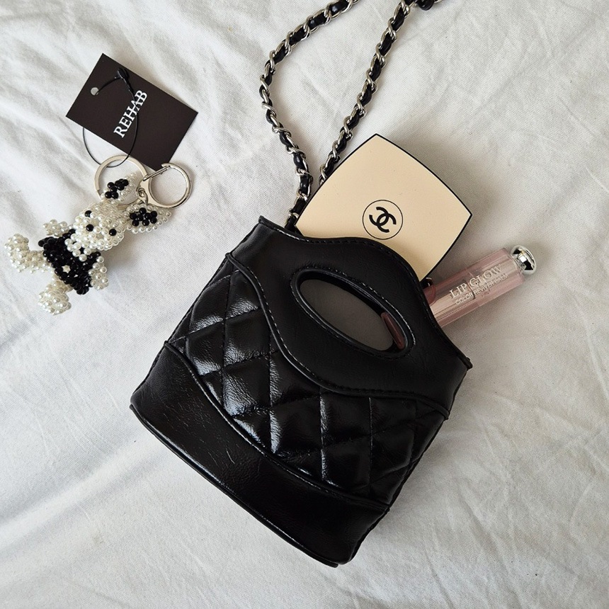 ハーバー キルティング マイクロ ミニ チェーン ショルダーバッグ 4,752円