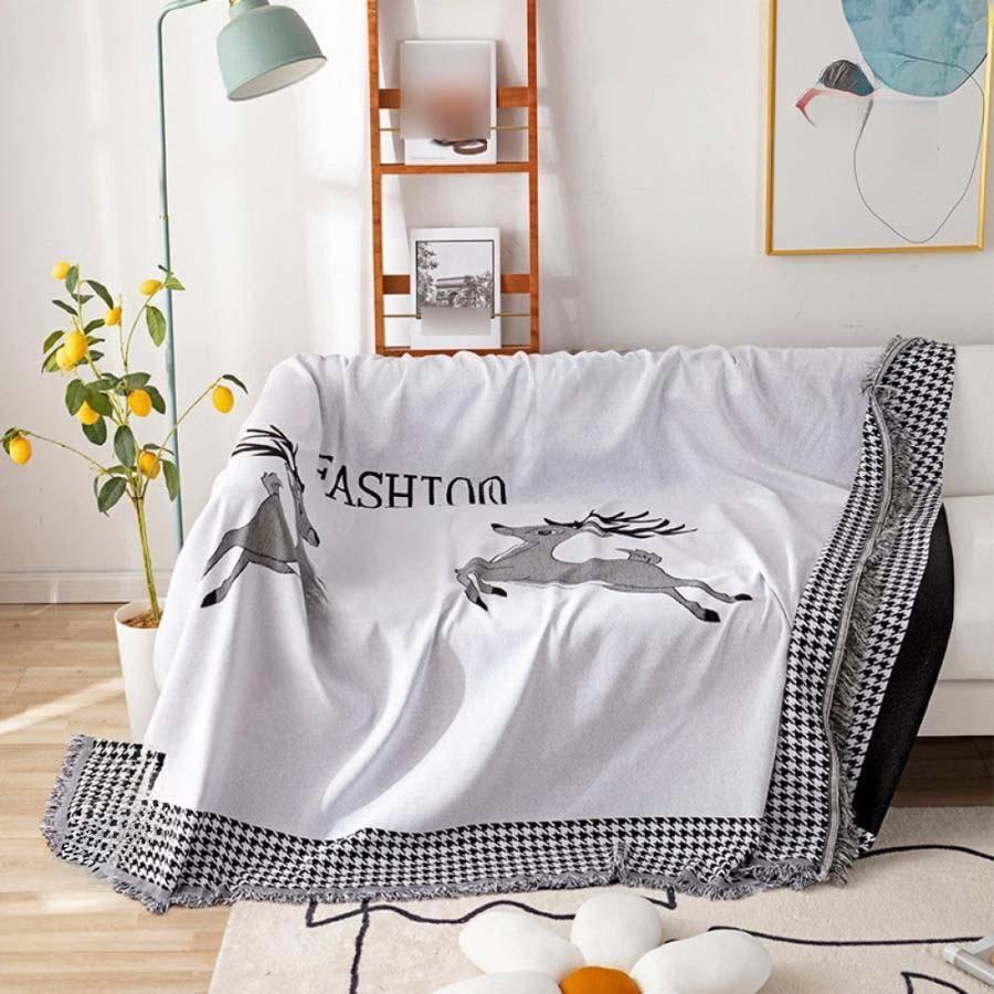 超激安!入荷欧風エレガント厚手ラブソファーカバー 1 人用~3 人用対応 柄デザイン ベッドカバー・カーペット・ラグマット兼用 フリンジ付きシンプル 簡単着脱 ソフト保護に最適