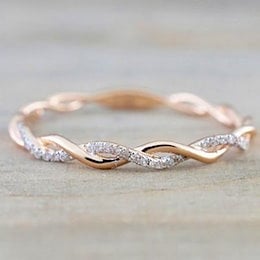 ラウンドリング 薄いローズゴールドカラーツイストロープステンレス鋼 結婚指輪を積み重ねる 女性