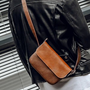 ショルダーバッグ メンズ 3色 斜め掛け 合成皮革 おしゃれ 小さいショルダーバッグ メンズバッグ