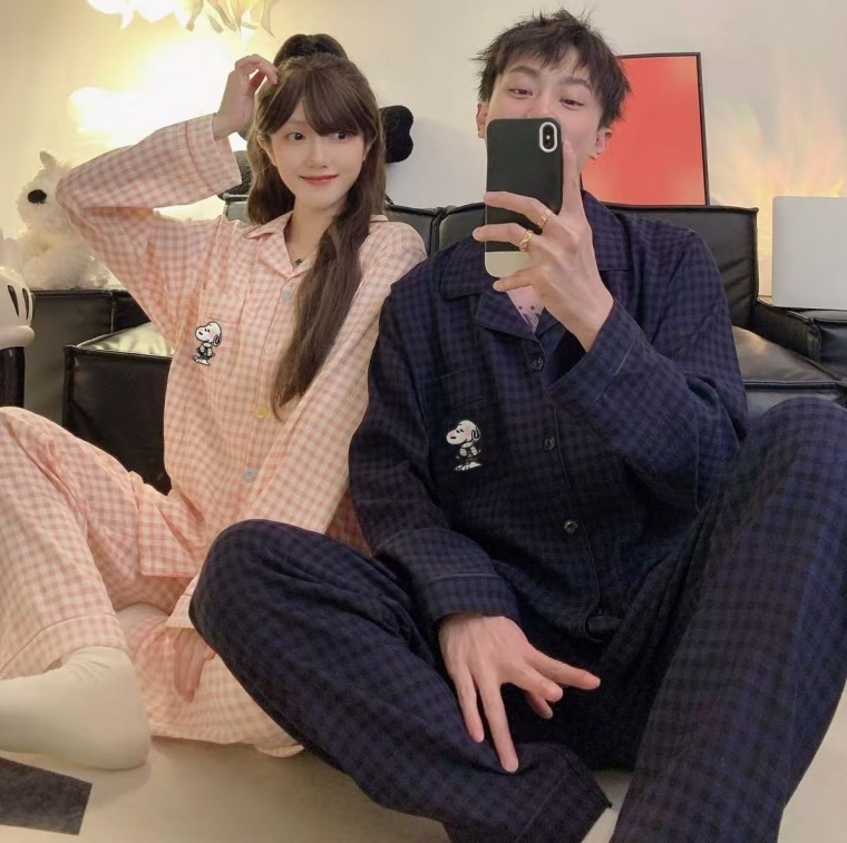 ポイント超超際 春秋冬 スヌーピー ペアパジャマ ルームウェア ペアルック カップル パジャマ レッド レデイース メンズ 寝巻き 男女セット 結婚祝い お揃い 部屋着 大人気