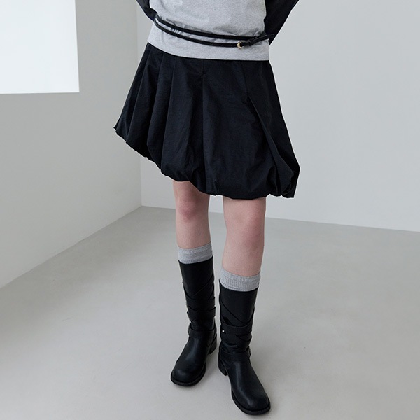 UNBALANCE PLEATS BALLOON SKIRT BLACK