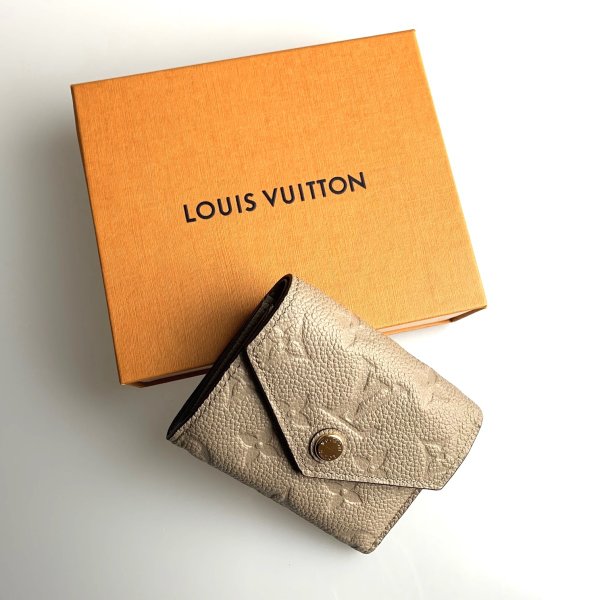 ルイヴィトン LOUIS VUITTON 財布 小財布 三つ折り ３つ折り トゥルトレール グレーベージュ グレージュ ゴールド モノグラム アンプラント レザー