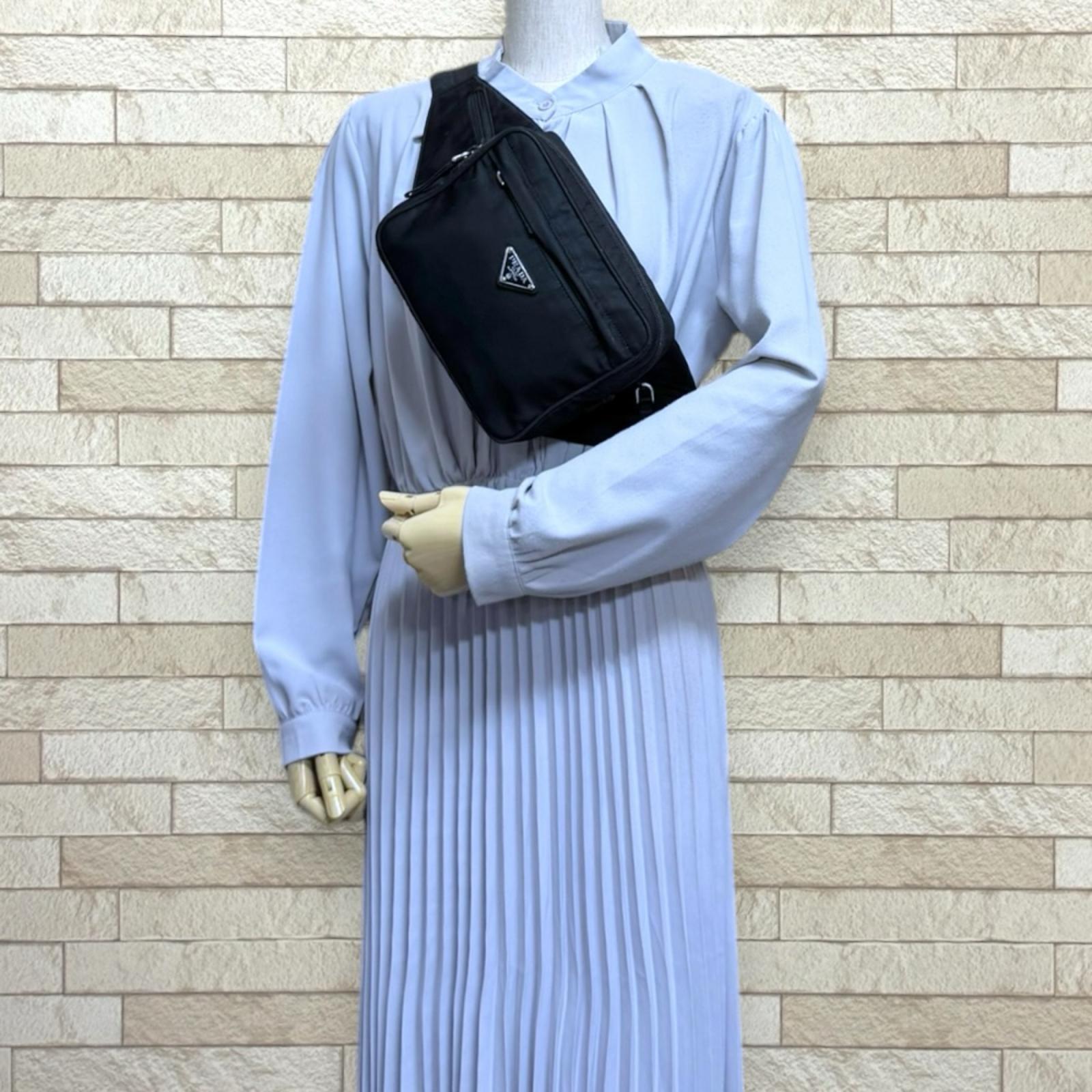プラダ ボディバッグ ナイロン 2VL001 ブラック PRADA 中古