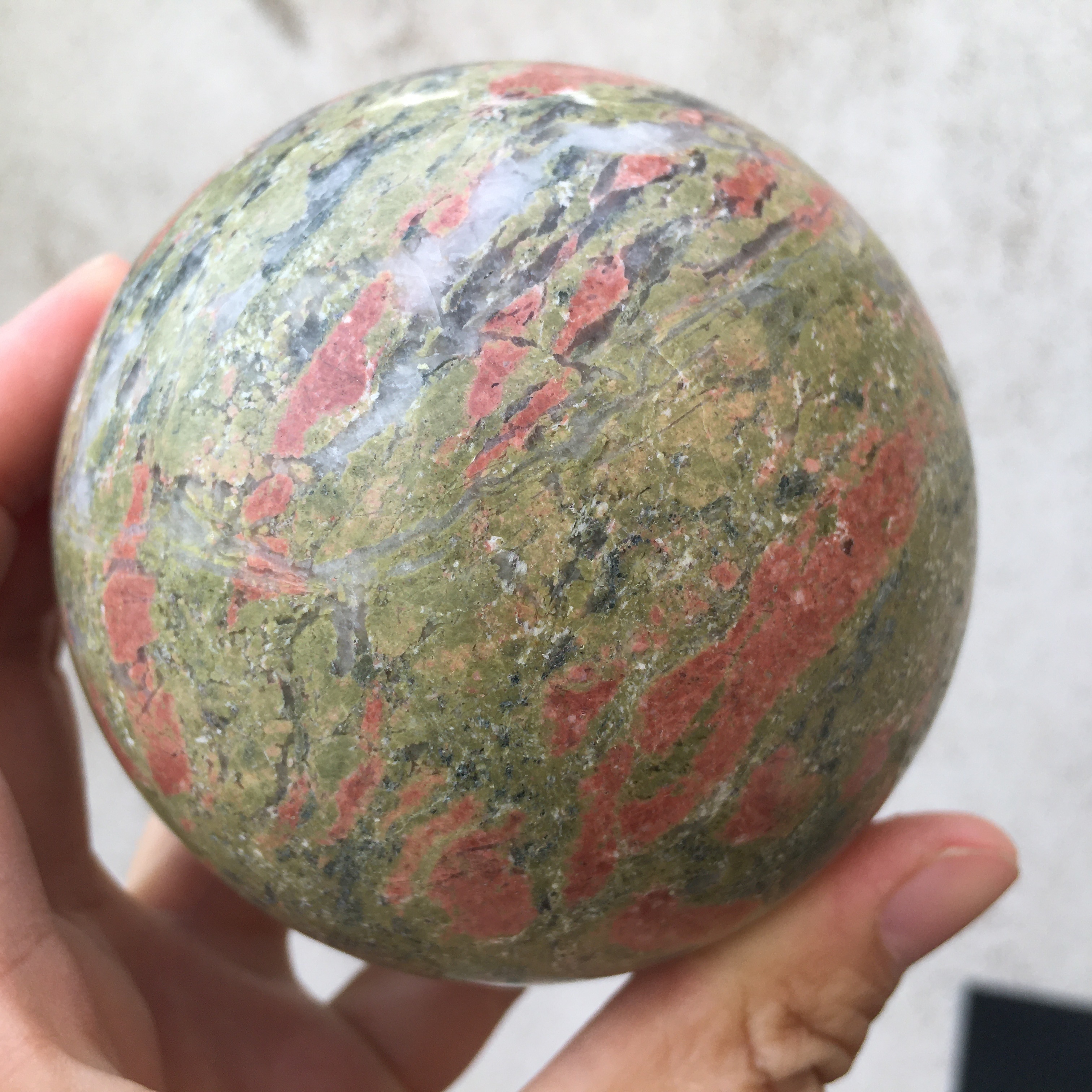 红胶花水晶球，天然水晶，844g