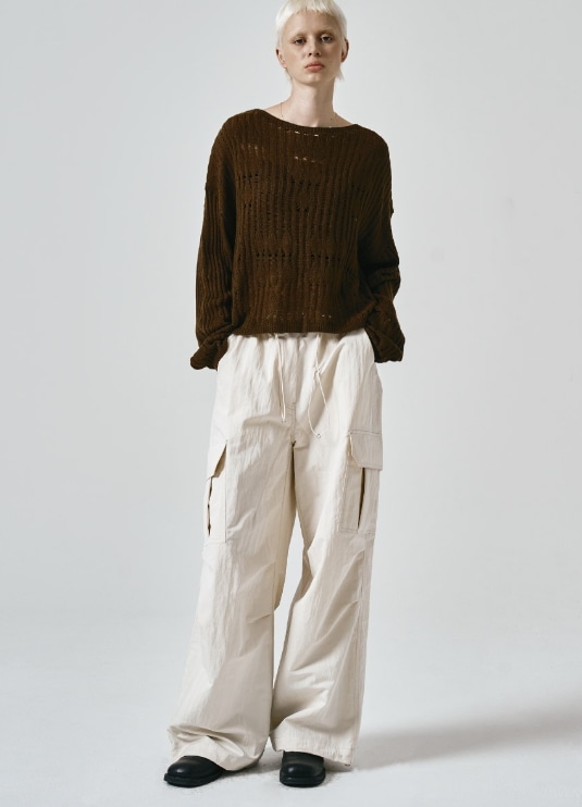 【NOIER】 NYLON CARGO PARACHUTE PANTS : BEIGE