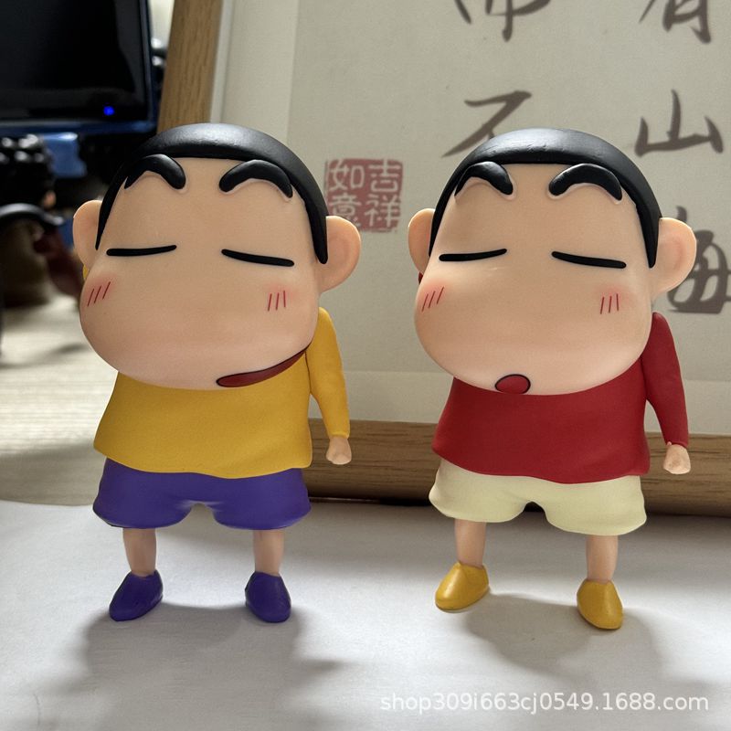 シャイシャイカレーシャイパジャマモデル野原しんのアシスタントフィギュアオーナメント