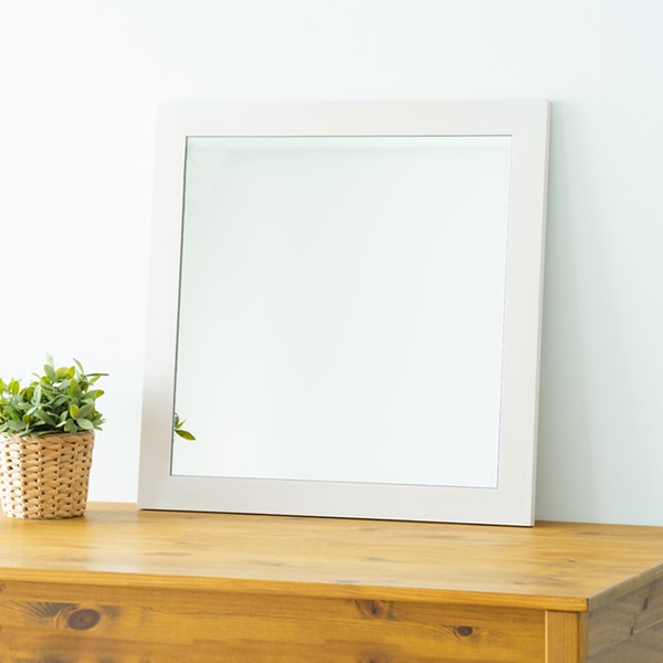 幅広枠正方形ウォールミラー(60)(ホワイト) 天然木 姿見鏡 ワイド 高級感 木製 飛散防止加工 壁掛け 北欧風 ヴィンテージ 韓国インテリア 玄関 トイレ 洗面 ...