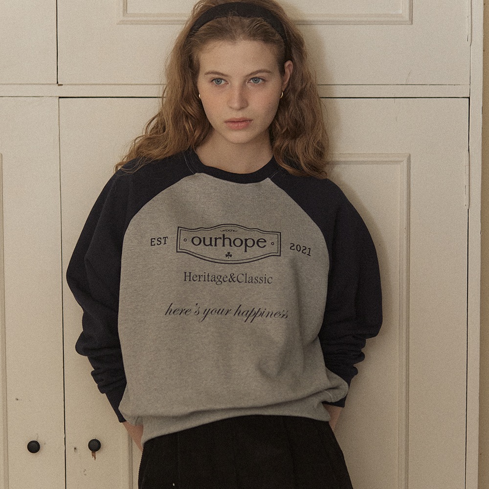 Heritage Logo Raglan Sweatshirt - Navy