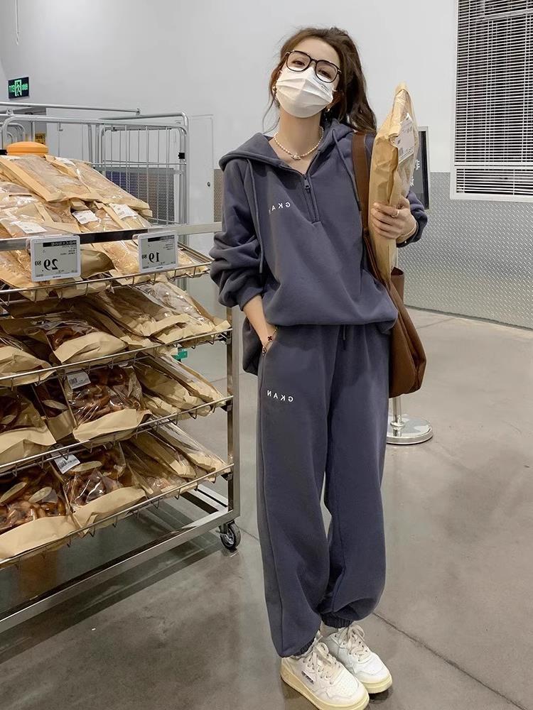 ハイエンドのカスタマイズ-秋の女性のためのファッショナブルな老化防止スポーツスーツルーズでスリムなフード付きスウェットシャツカジュアルツーピースセット脂肪mm2-300ポンド