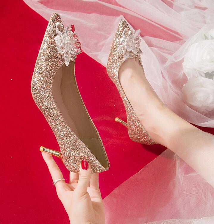 キラキラ パーティーパンプス 入学式 ハイヒール 歩きやすい blingbling ポインテッドトゥ パーティーパンプス パンプス 6/8cmヒール 結婚式 ウエディングシューズ 女っぽ 花嫁 レ