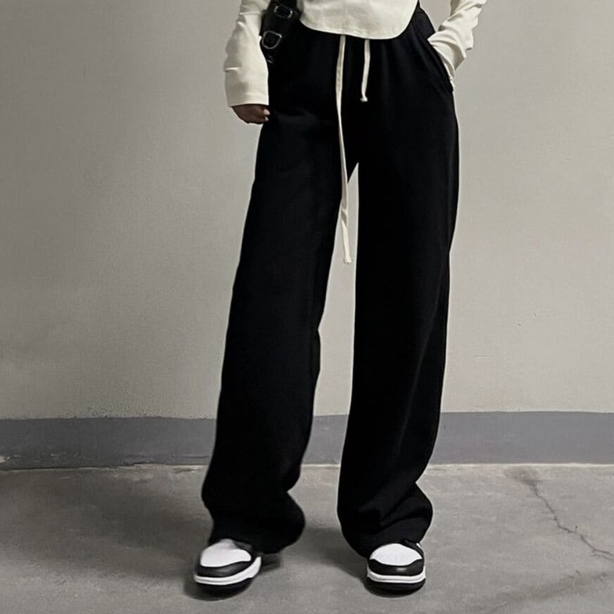 パンツ スウェット ルームウェア ストレート ロング 細身 Iライン ウエストリボン おしゃれ 大人可愛い ラフ ルーズ メンズライク カジュアル シンプル お出かけ お泊まり 美脚