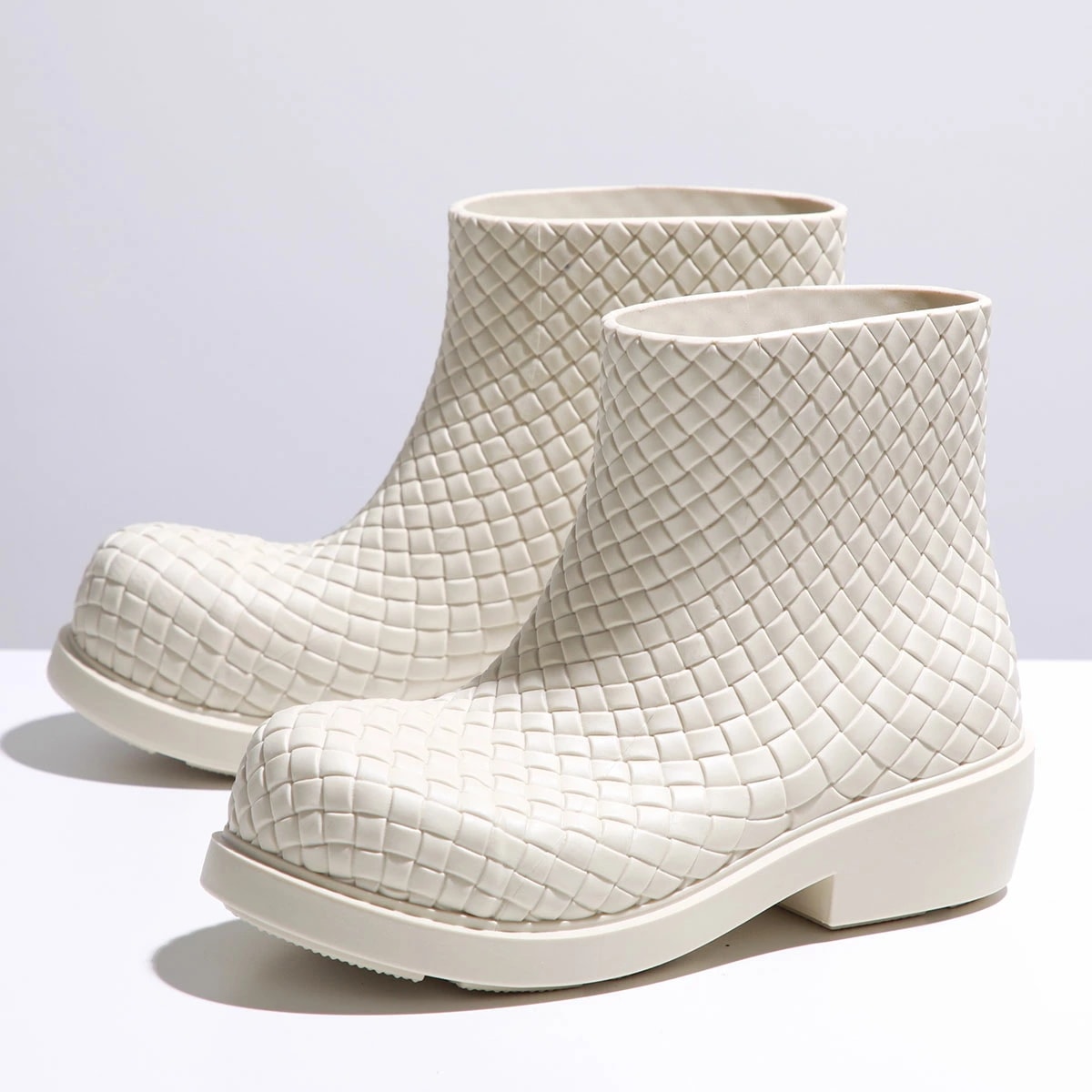BOTTEGA VENETA ボッテガヴェネタ ショートブーツ FIREMAN ANKLE BOOT ファイアーマン 764422 V3OE0 レディース イントレチャート 靴 9031/SEA-SA