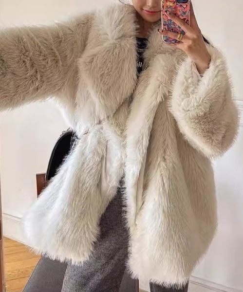 レディース コート ブルゾン アウター 上着 ボアコート 襟付き ワイド ファー フェイクファー 厚手 かわいい 大人可愛い きれいめ 上品 おしゃれ かっこいい こなれ感 ラフ ガーリー 個性的