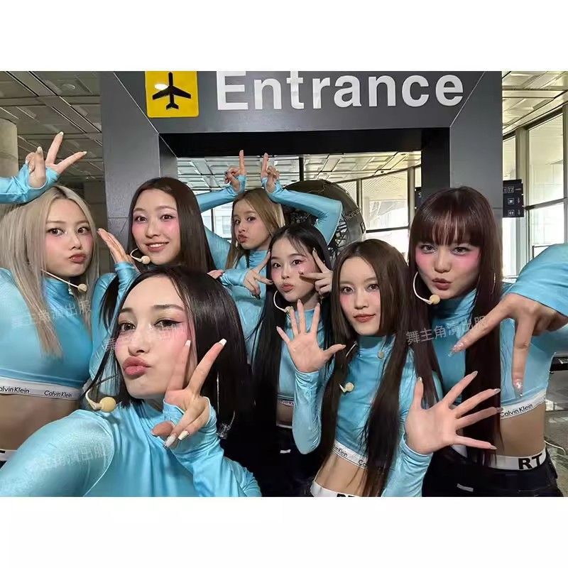 Xgガールズグループ左右同じスタイルの歌服2023新作ヒップホップジャズダンスパフォーマンス服ヒップホップスーツトレンド
