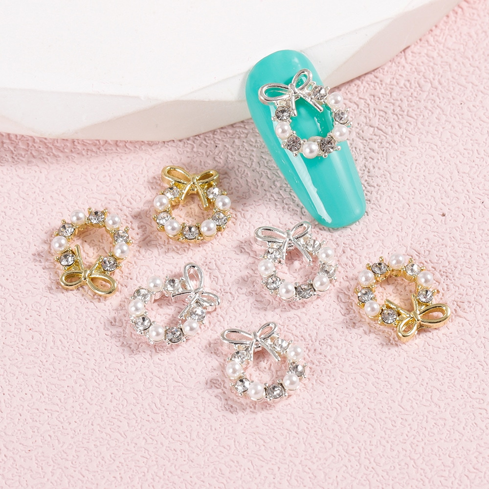 【1点ご購入 で10点プレゼントいたします】ネイルダイヤモンドアクセサリーメタルクリスマスフラワーラインストーンパールスーパーフラッシュアクセサリー