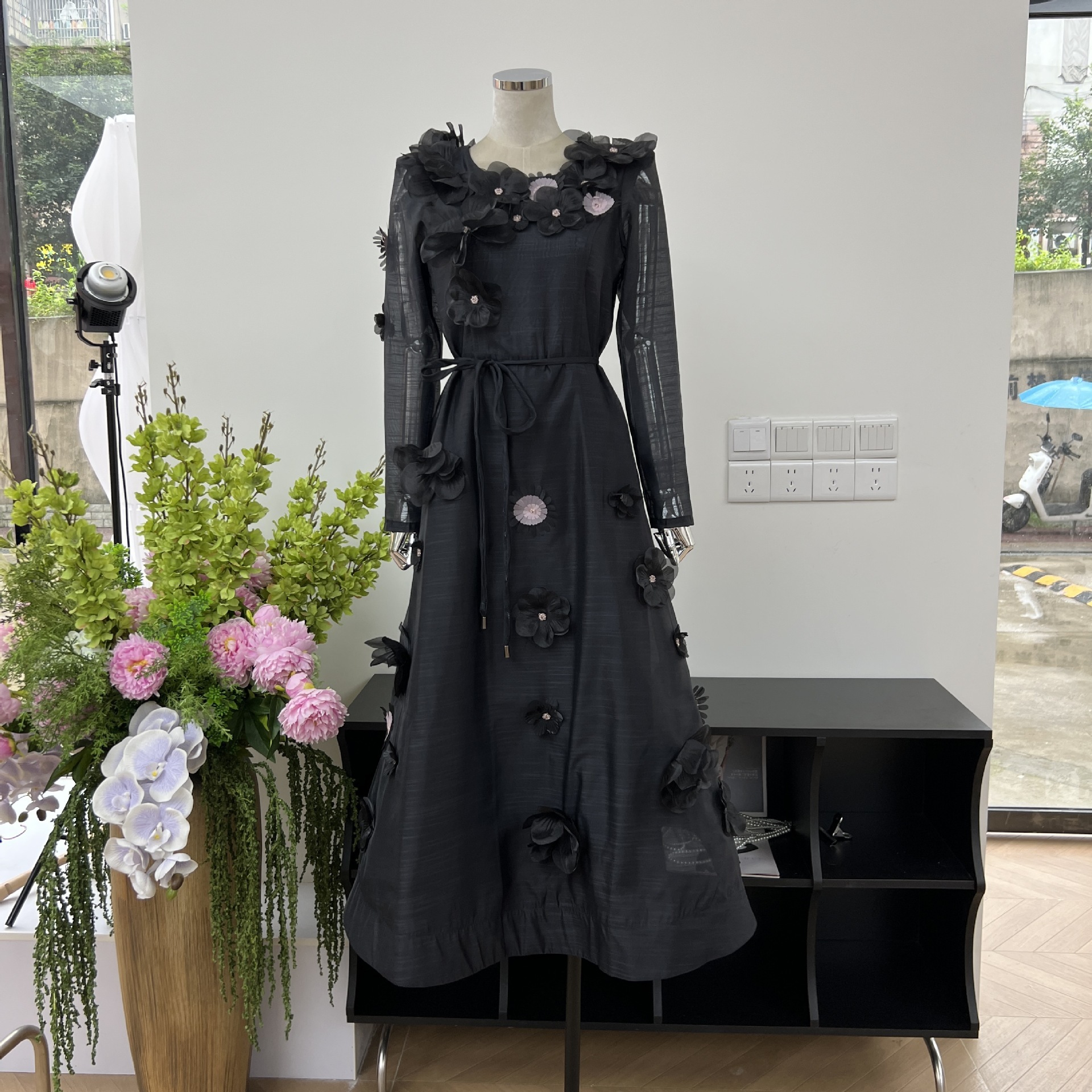 欧米のファッション秋の新型端正で綺麗な竹節糸麻手作り立体花長袖ワンピース 7,812円