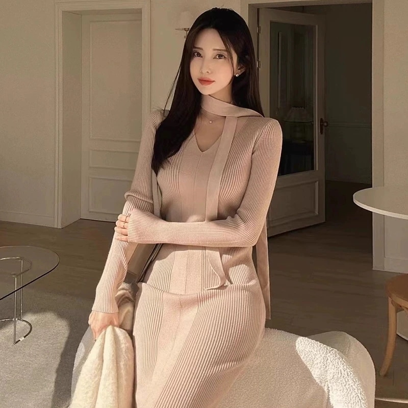 韓国デザイン　レディースニットワンピース　気質　vネックワンピース　優雅ロングワンピース　着痩せ