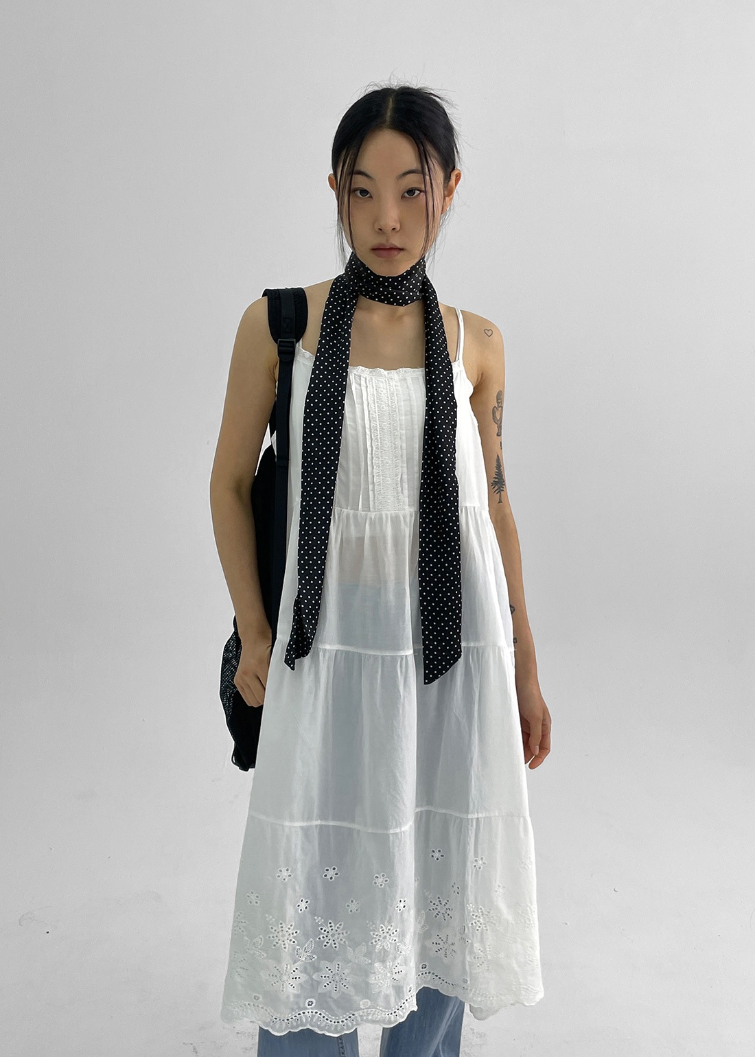 ルーバリックパンチングナシロングワンピース