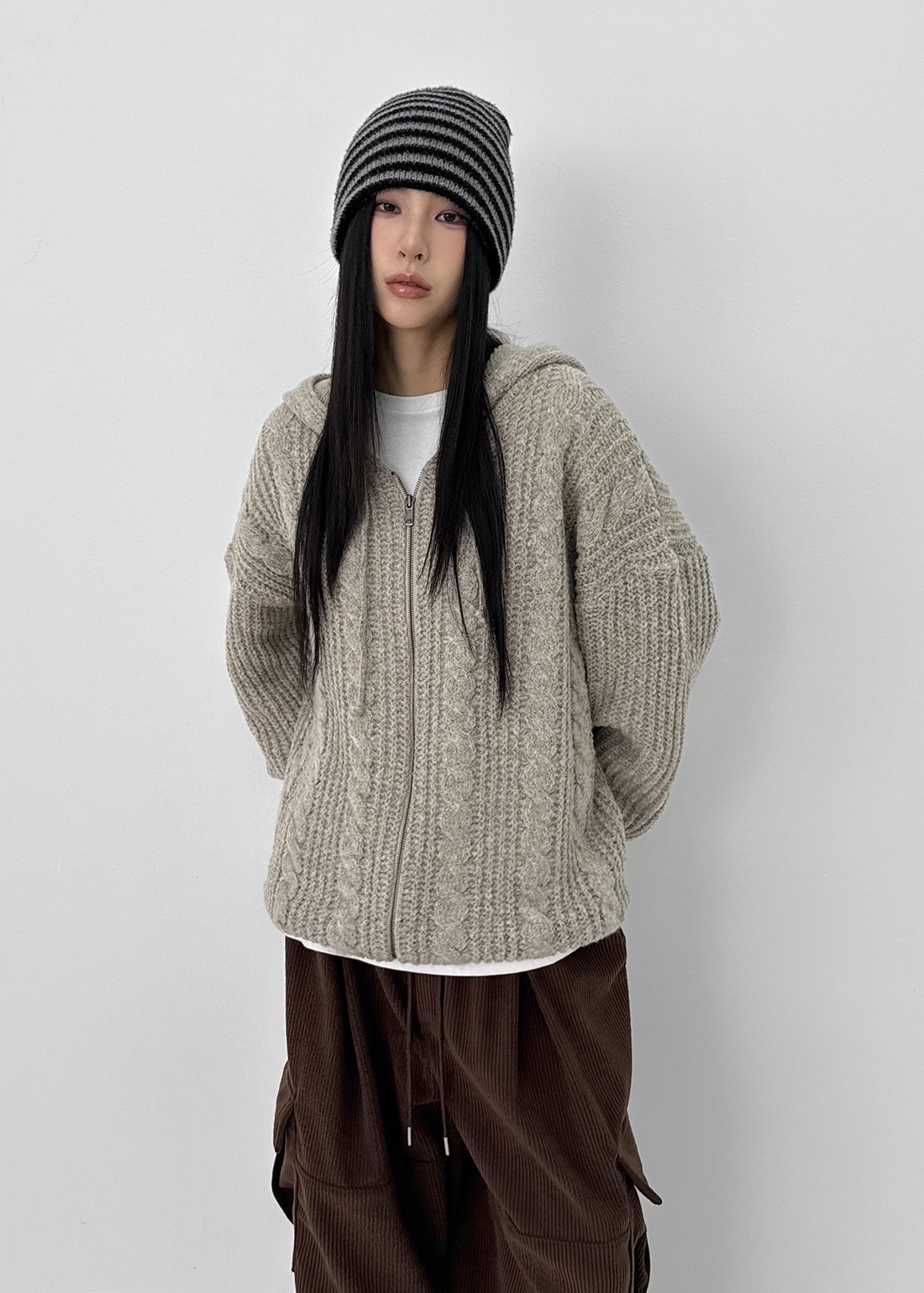 (UNISEX)ドート ケーブルニット フード付きジップアップ