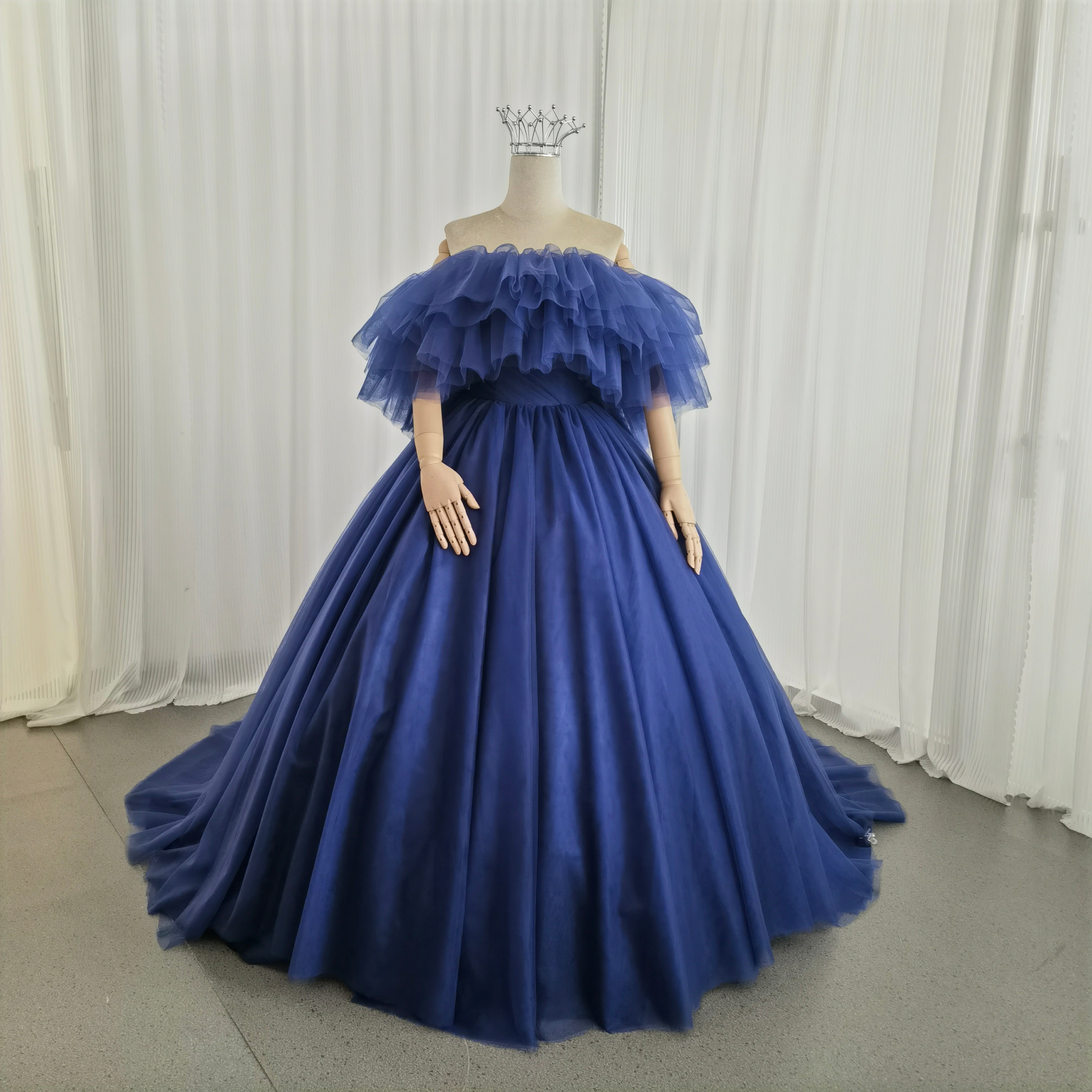 カラードレス ネイビー 取り外し可能なオフショルダー ソフトチュール 編み上げ 華やかなトレーン 結婚式