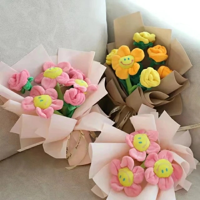 期間限定 スマイルフラワー ぬいぐるみ花束 枯れない花 花 フラワーブーケ 造花 贈り物 ギフト お見舞い プレゼント 誕生祝 記念日 母の日 女性 彼女 友達 お祝い メッセージカード付き 5,431円