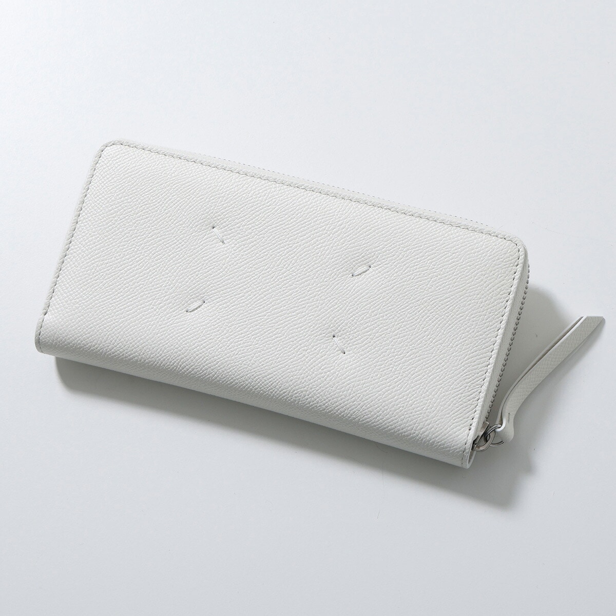 MAISON MARGIELA メゾンマルジェラ ラウンドファスナー長財布 S56UI0110 P4745 レディース メンズ レザー T1003 S56UI0110P4745T1003