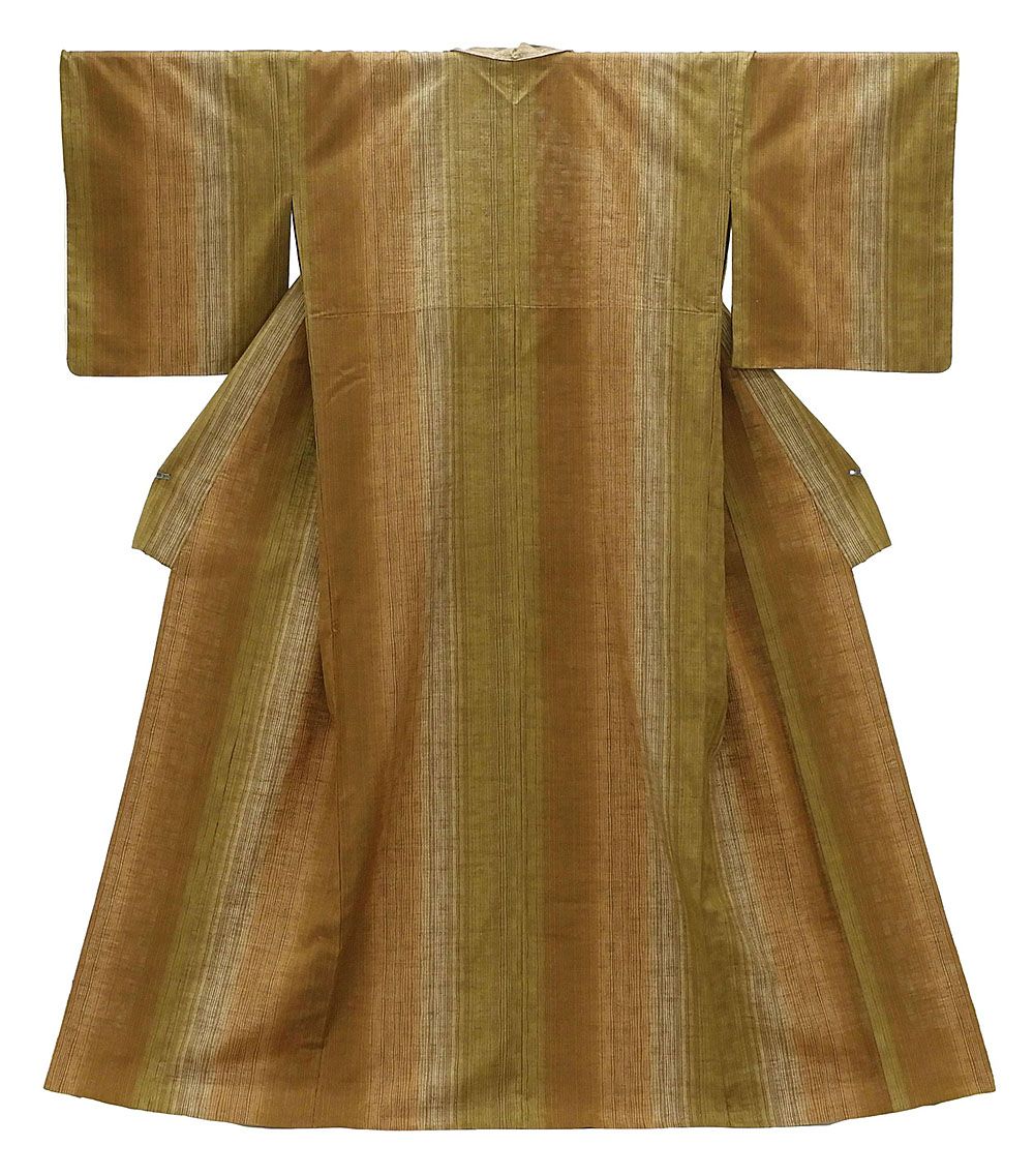 単衣 紬 新品仕立済 正絹 単衣 よろけ縞模様 身丈164.5cm 裄丈68cm 紬 新品 仕立て上がり 着物 wd1031