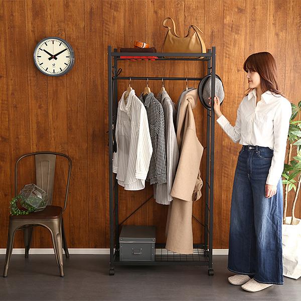 ハンガーラック スリム ブラック 黒 スチール 収納 ラック カッコイイ お洒落 男前 インテリア ポールハンガー キャスター付き 高さ調整 可動棚 一人暮らし