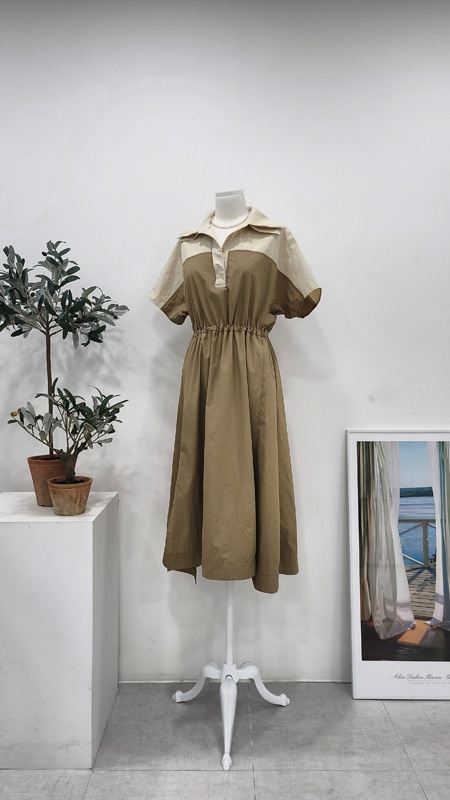 アンバランスフレアウエストストリングワンピース40代夏ワンピースベージュ配色ワンピース 8,360円