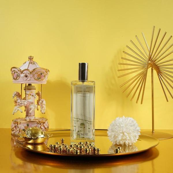 XBGH6K52デイリーパフューム 純白の端麗さ 甘いマスクシャワーコロン