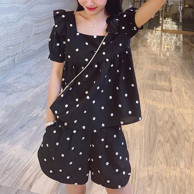 セットアップ レディース 上下セット M L XL 2XL 3XL 4XL 韓国 ショートパンツ ショート ショート丈 半袖 パフスリーブ スクエアネック かわいい 大人可愛い フェミニン おしゃれ