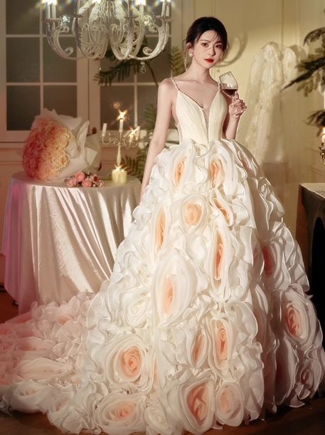 カラードレス アプリコットカラー キャミソール Vネック 柔らかく重ねたチュールスカート 結婚式/披露宴 フレアスカート