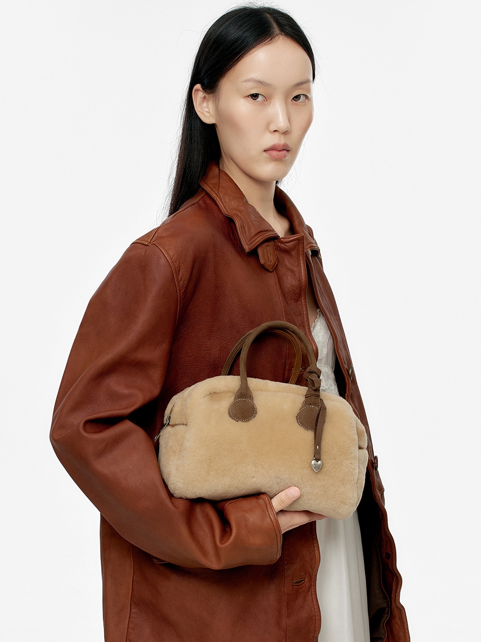 【MARGESHERWOOD】25FW SOFT BOWNING : BEIGE SHEARLING +CHEST NUBECK