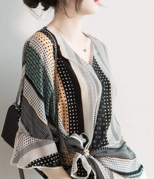 デート モテアイテム シャツ ブラウス ボリューム袖 可愛い きれいめ 上品 おしゃれ かっこいい 可愛い ラブリー キュート ガーリー クール モード系 セクシー エレガント 存在感