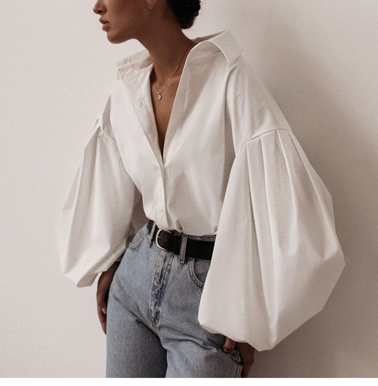 トップス 白シャツ ブラウス ポロカラー ランタンスリーブ ストレート ボタン ストリート レギュラー丈 秋 無地 S M L シャツ 袖あり 長袖 襟付き かわいい 大人可愛い きれいめ シンプル