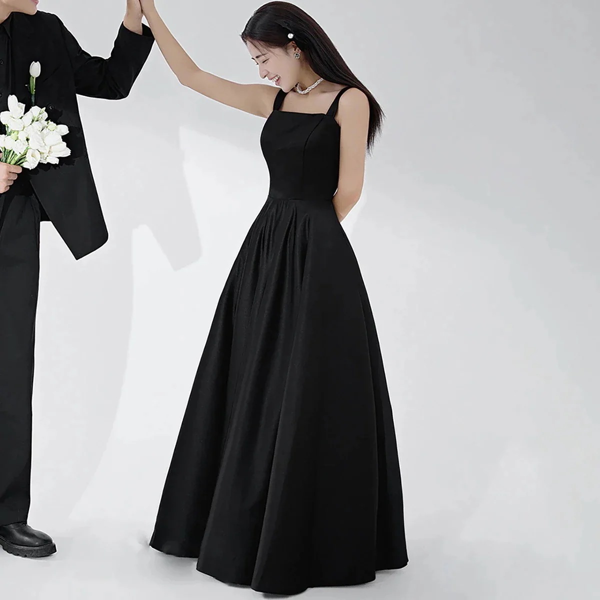 今年人気爆発中結婚式 ブラック キャミソールサテン ドレス ドレス ワンピース セクシー ウエディングドレス 花嫁 披露宴 二次会 謝恩会 発表会 演奏会 女子会