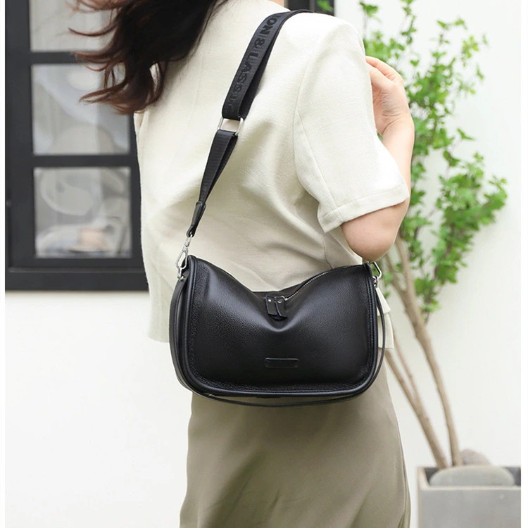 本革 大容量トートバッグ ショルダーバッグ かたかた掛け 脇下バッグ 手提げバッグ スマホポーチ 化粧ポーチ ハンドバッグ